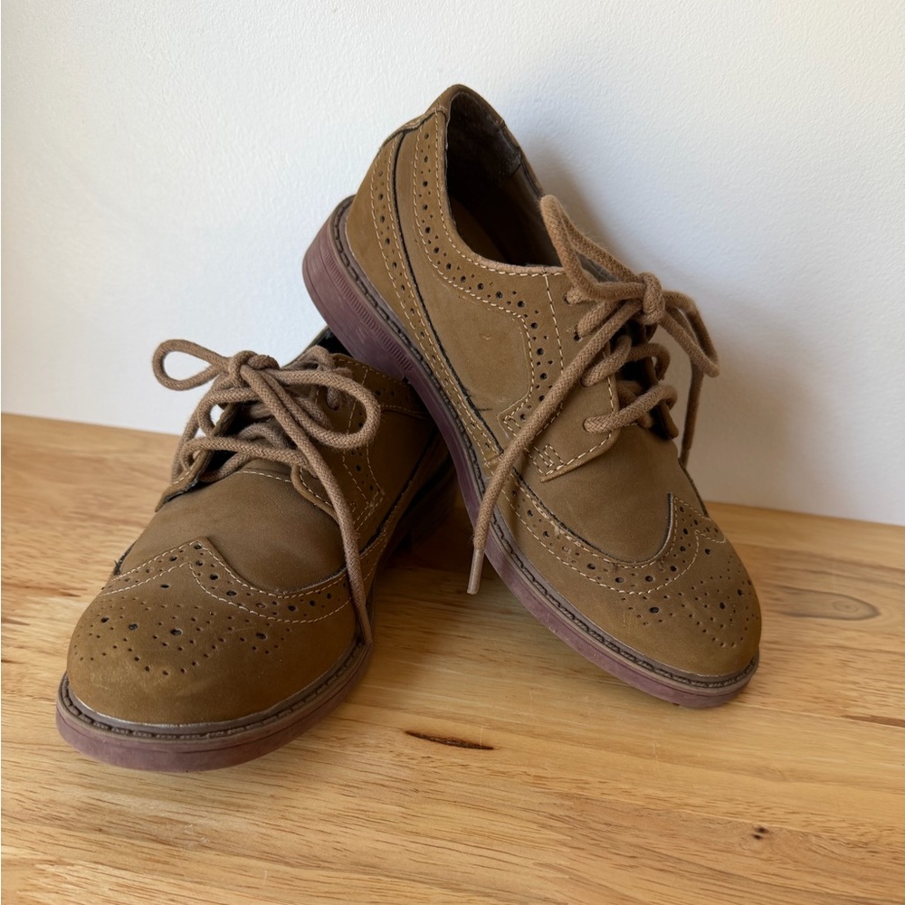 Boys dress shoes, size 13
